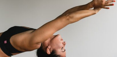 Adieu stress et tensions musculaires avec le Yoga en ligne